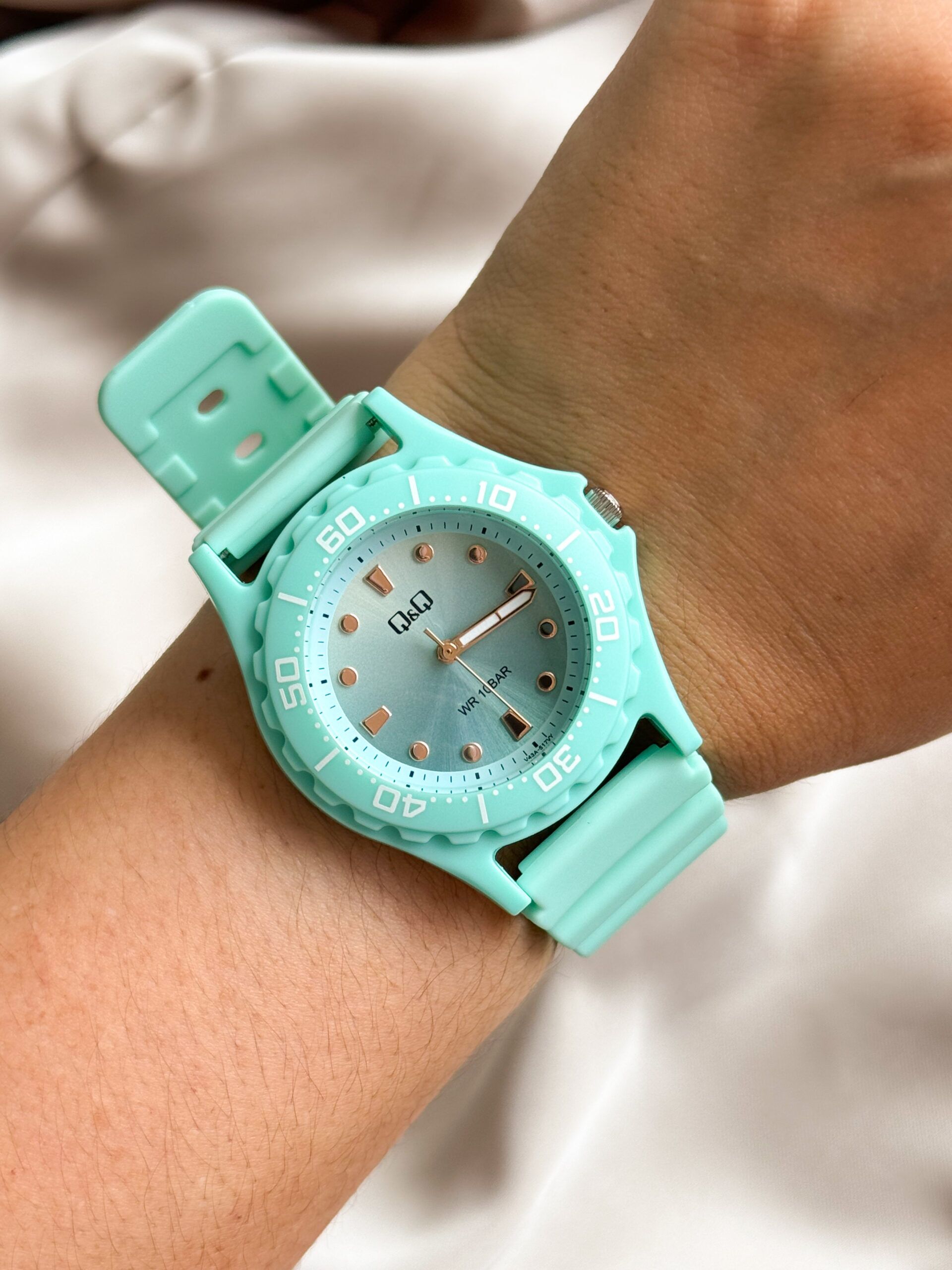 QYQ V43A PLASTICO VERDE MENTA