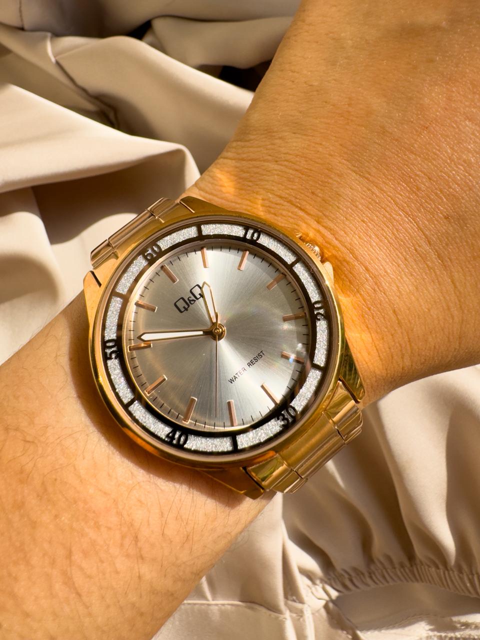 QB47J001Y ORO ROSA METALICO Reloj QYQ QB47J001Y ORO ROSA - Imagen 1