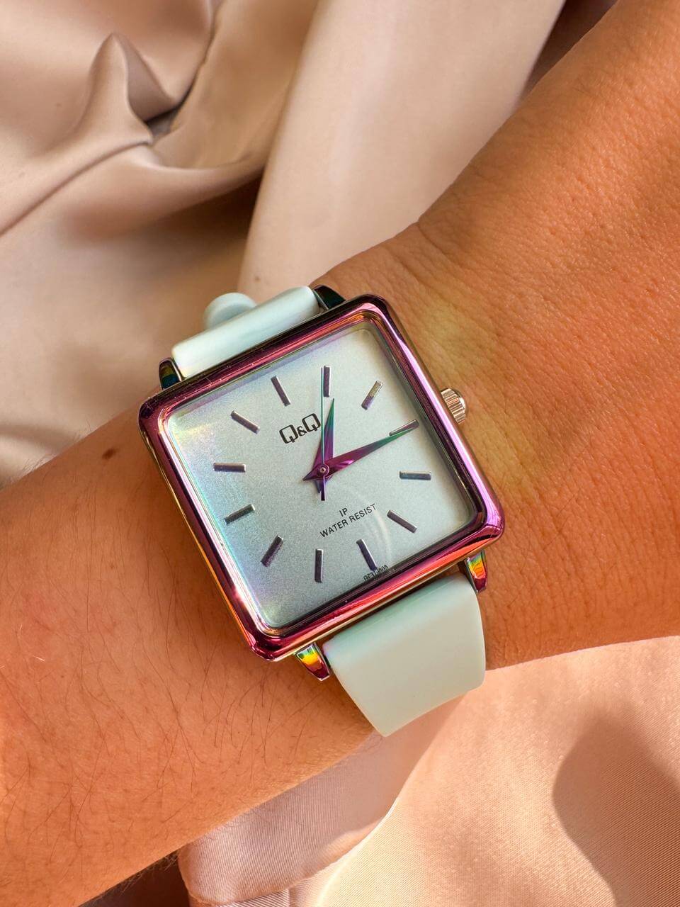 RELOJ QYQ QZ31J805Y AZUL SILICONA - Imagen 1