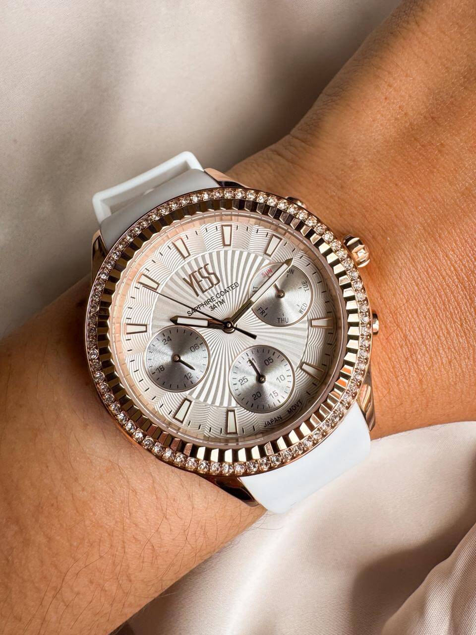 RELOJ YESS BLANCO SMT-250506-02 - Imagen 1