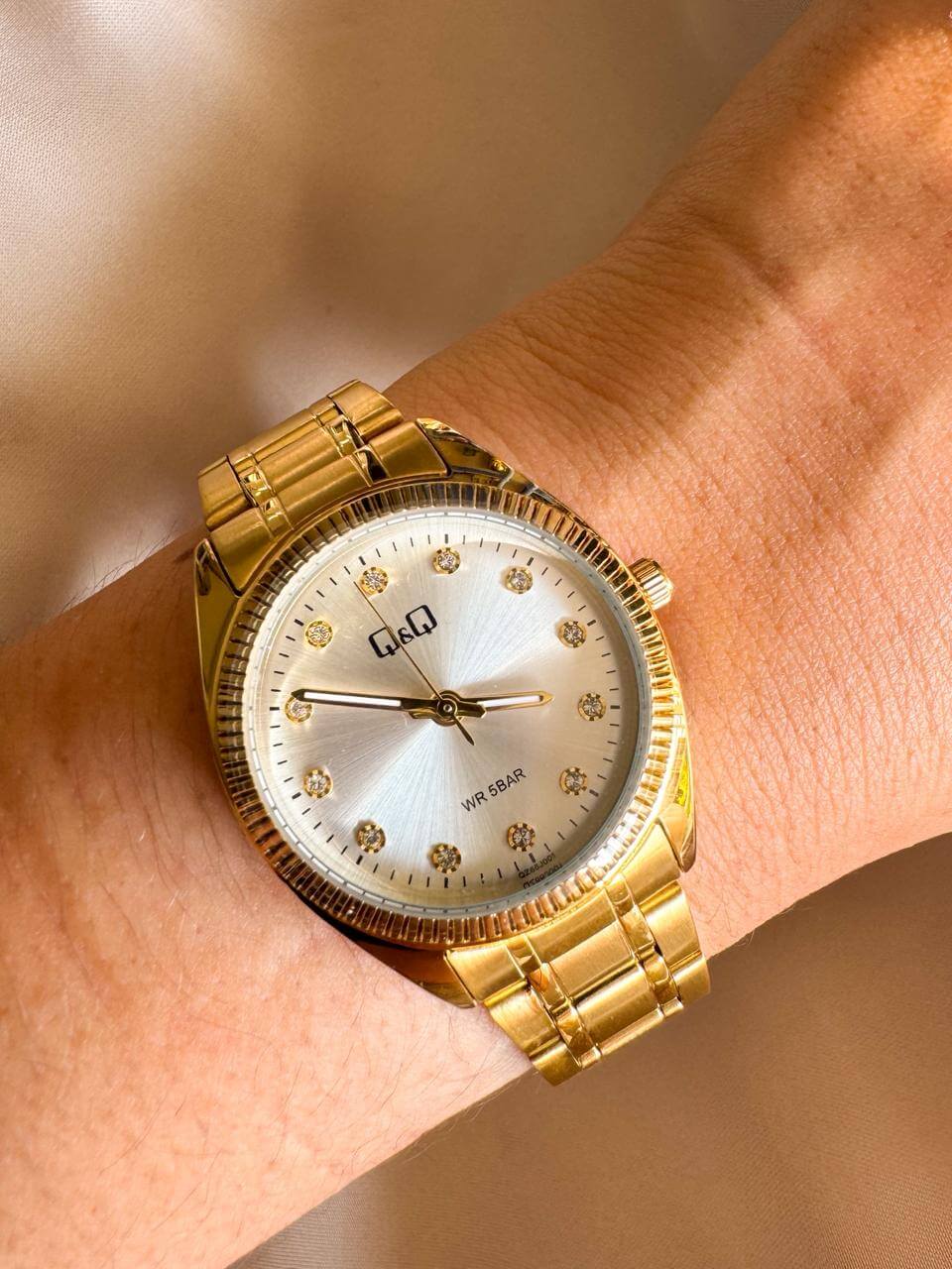 RELOJ QYQ QZ65J001Y DORADO - Imagen 1