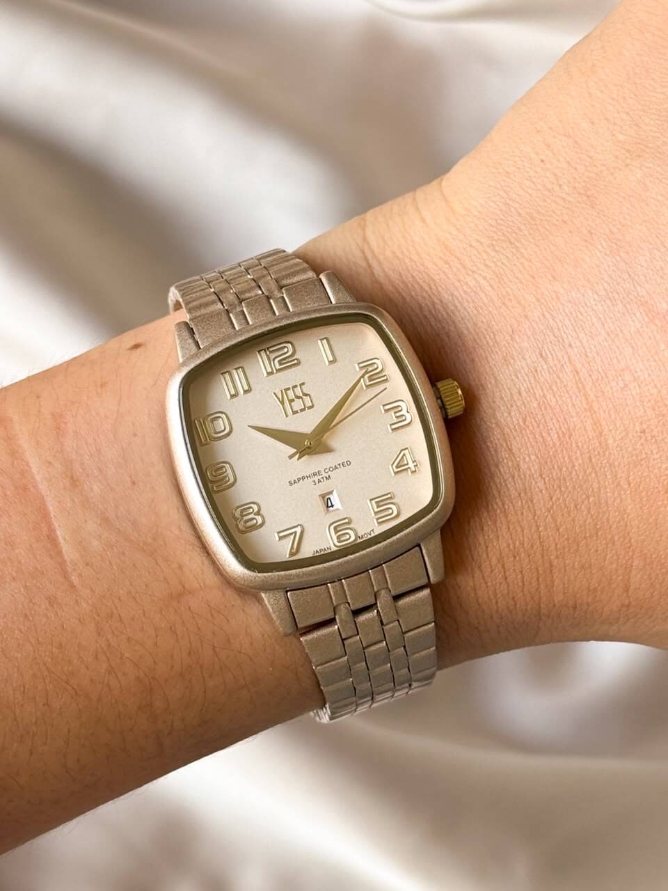 Y25038-04 YESS DORADO MATE CUADRADO Reloj YESS Y25038-04 DORADO MATE - Imagen 1